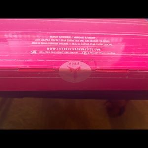 Jeffree StarxShane Dawson pink pig mirror